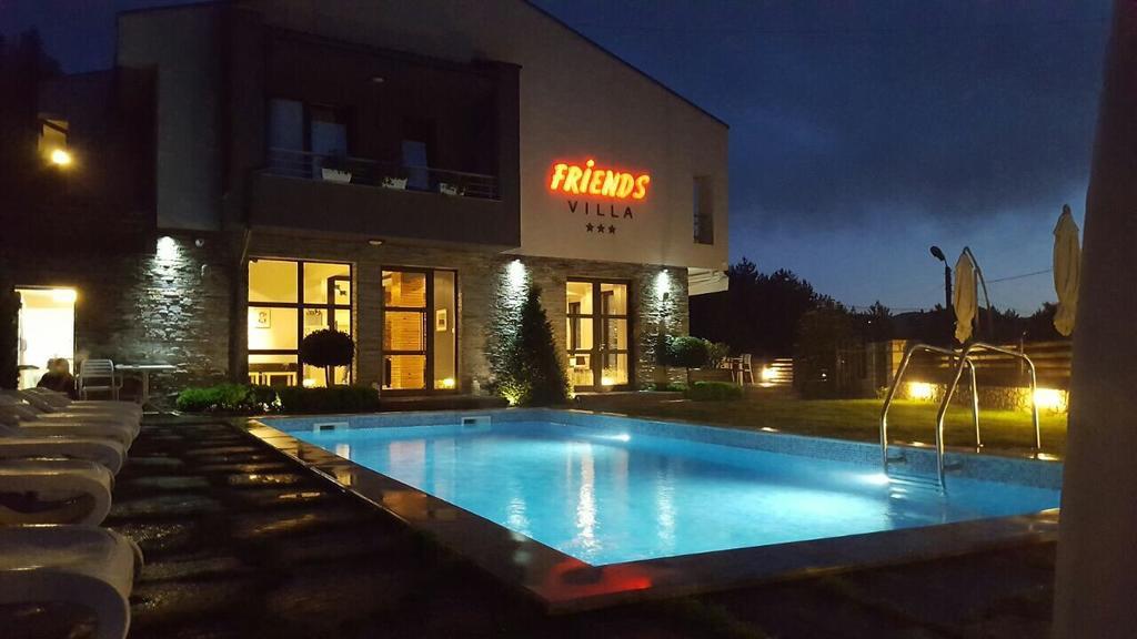 Family Hotel Friends Villa Enchets المظهر الخارجي الصورة